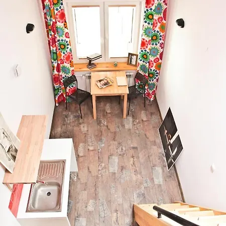 Szmulson Apartment *